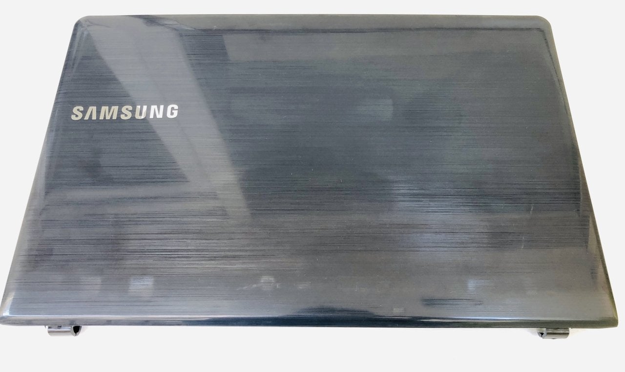 Samsung Np270E5E  np300e5e Np270E5G Np270E5J Np270E5U Np270E5V Np275E5E 270E5E 270E5G 270E5J 270E5U 270E5V 275E5E Lcd Cover ekran Kasası Bezel çerçeve