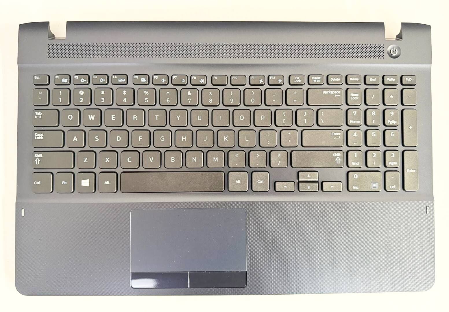 Samsung NP270E5E, NP270E5G, NP270E5J NP270E5R, NP270E5U, NP270E5V NP275E5E, NP275E5V, üst kasa Klavyeli Takım