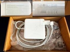 MacBook Pro Orjınal Mag Safe2 Apple 85w 20v 4.25A Mag safe 2 Retina A1398 A1424 2012-15 mc975 mc976 me664 me665 me293 me294 MJLU2,MJLT2,MGXC2,MGXA2 EMC 2512, EMC 2673, EMC 2674, EMC 2745, EMC 2876, EMC 2881 EMC 2909 EMC 2910, EMC 2645, Şarj Cihazı Adaptör